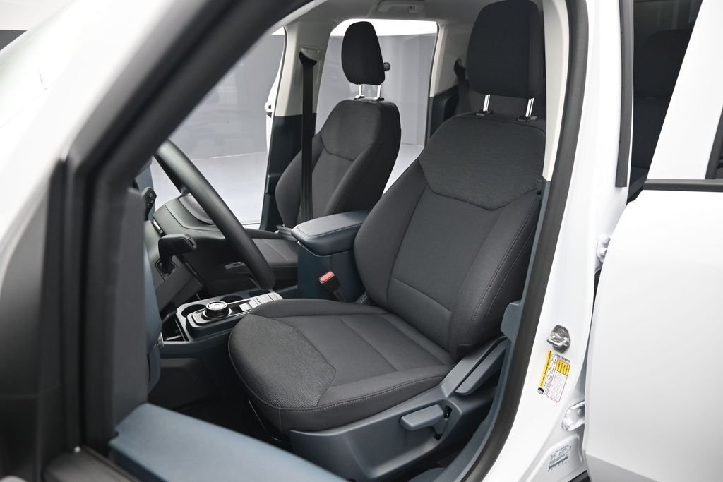 New 2026 Oxford White Ford XL image 8