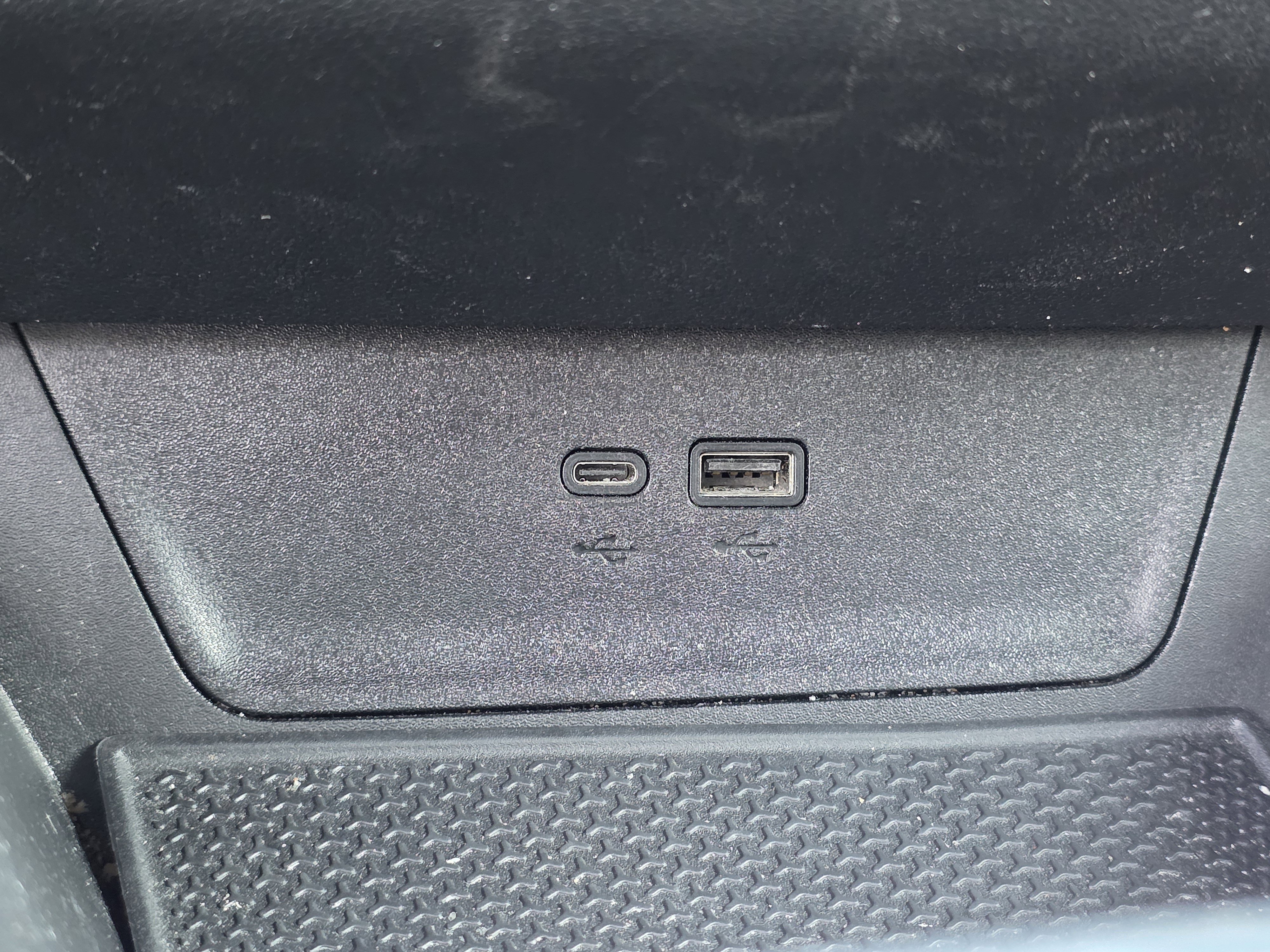 Used 2025 Lakeshore Blue Metallic Chevrolet AWD LT image 21