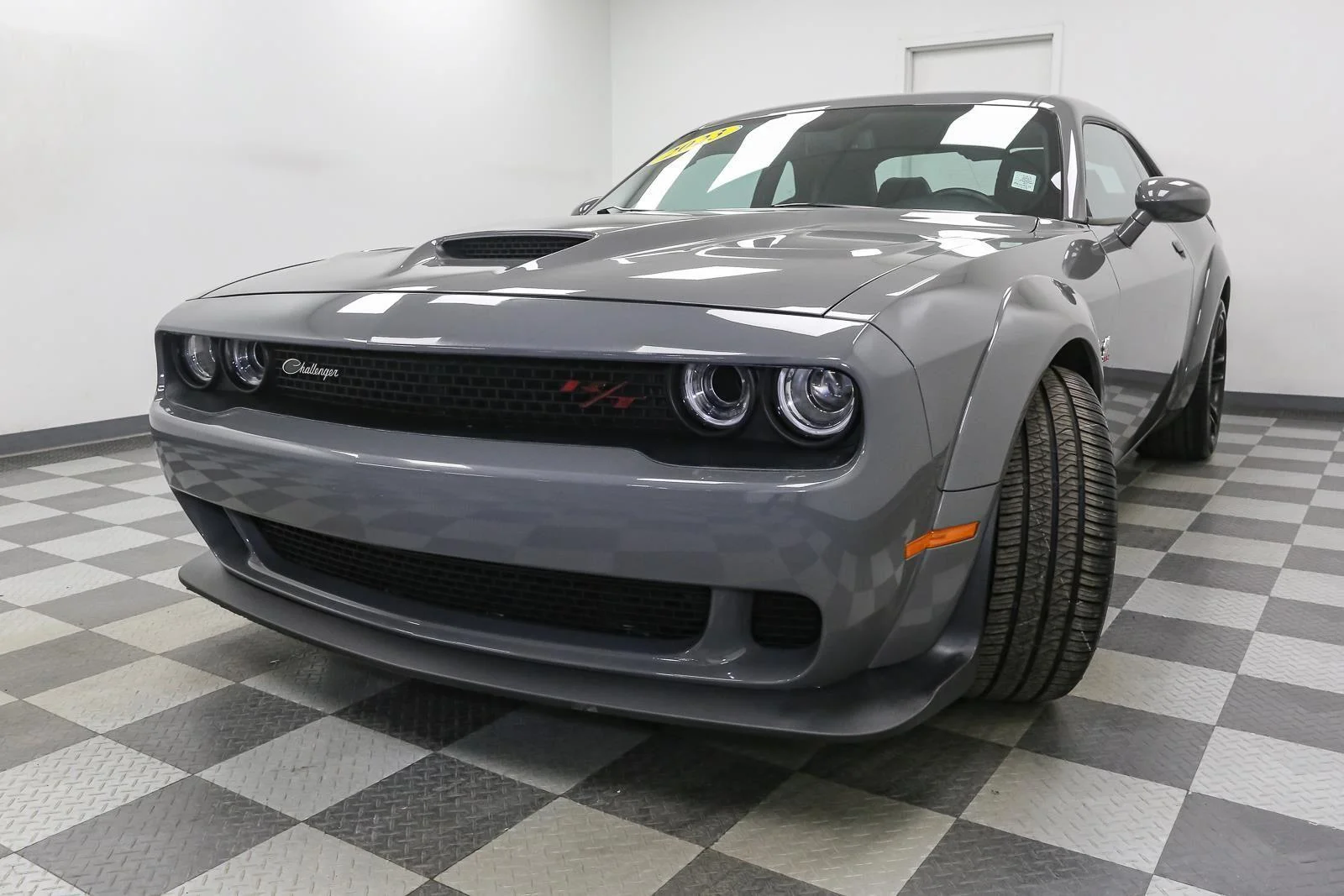 Used 2023 Destroyer Gray Clearcoat Dodge R/T Scat Pack Widebody image 4