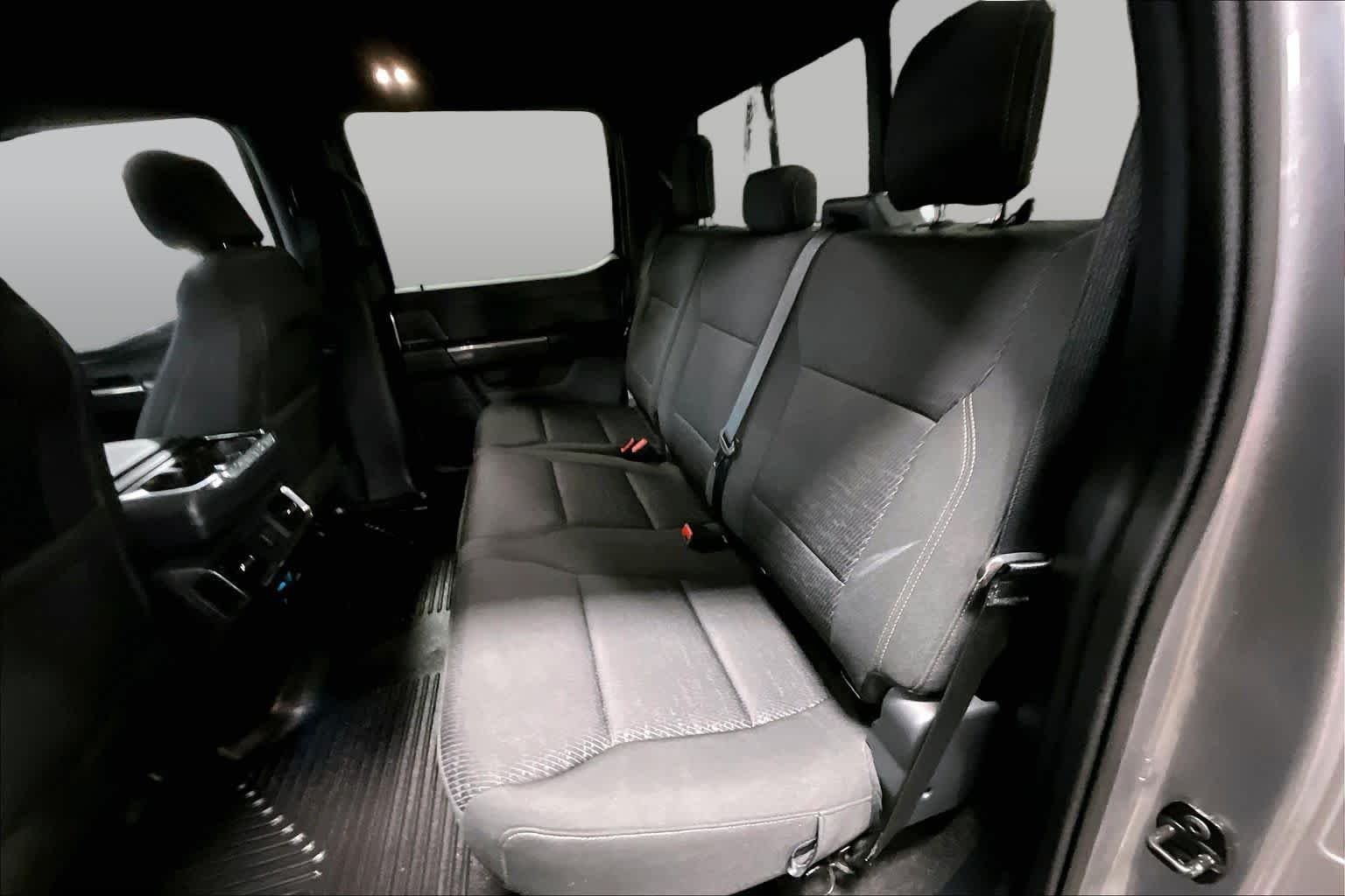 Used 2021 Iconic Silver Metallic Ford XLT image 19