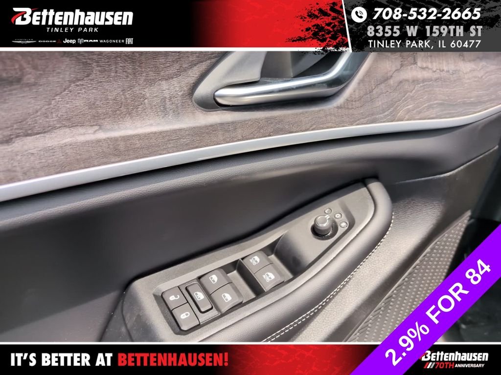 New 2026 Baltic Gray Metallic Clear-Coat Exterior Paint Jeep Altitude image 14
