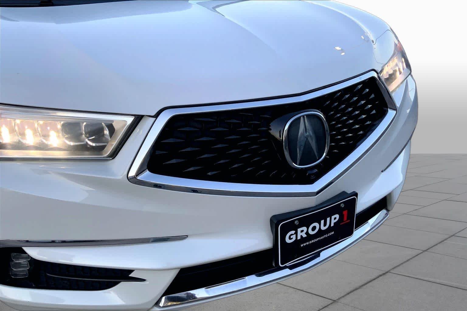 Used 2020 Platinum White Pearl Acura with Advance Package image 29