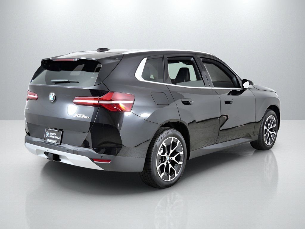 Used 2026 Black Sapphire Metallic BMW 30 xDrive image 10