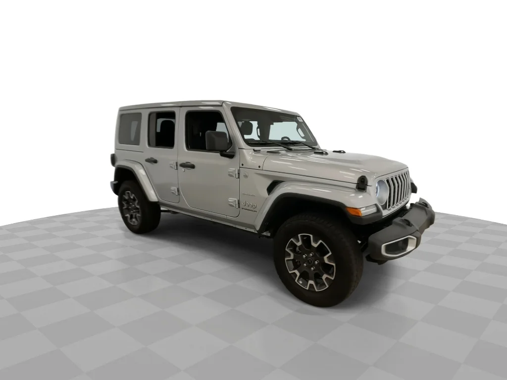Used 2024 Silver Zynith Clear Coat Jeep Sahara image 3