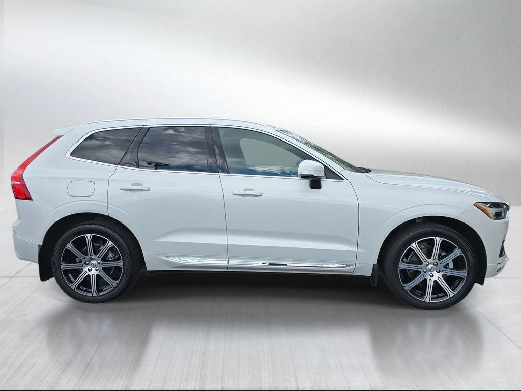 Used 2020 White Volvo T5 Inscription image 2