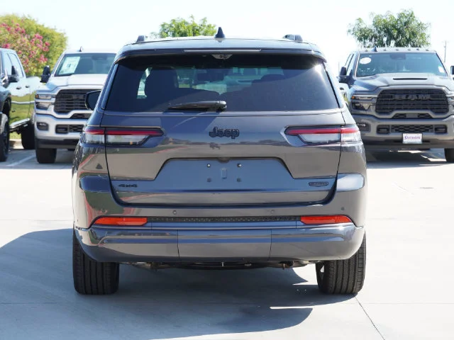 New 2026 Baltic Gray Metallic Clear-Coat Exterior Paint Jeep Summit image 16