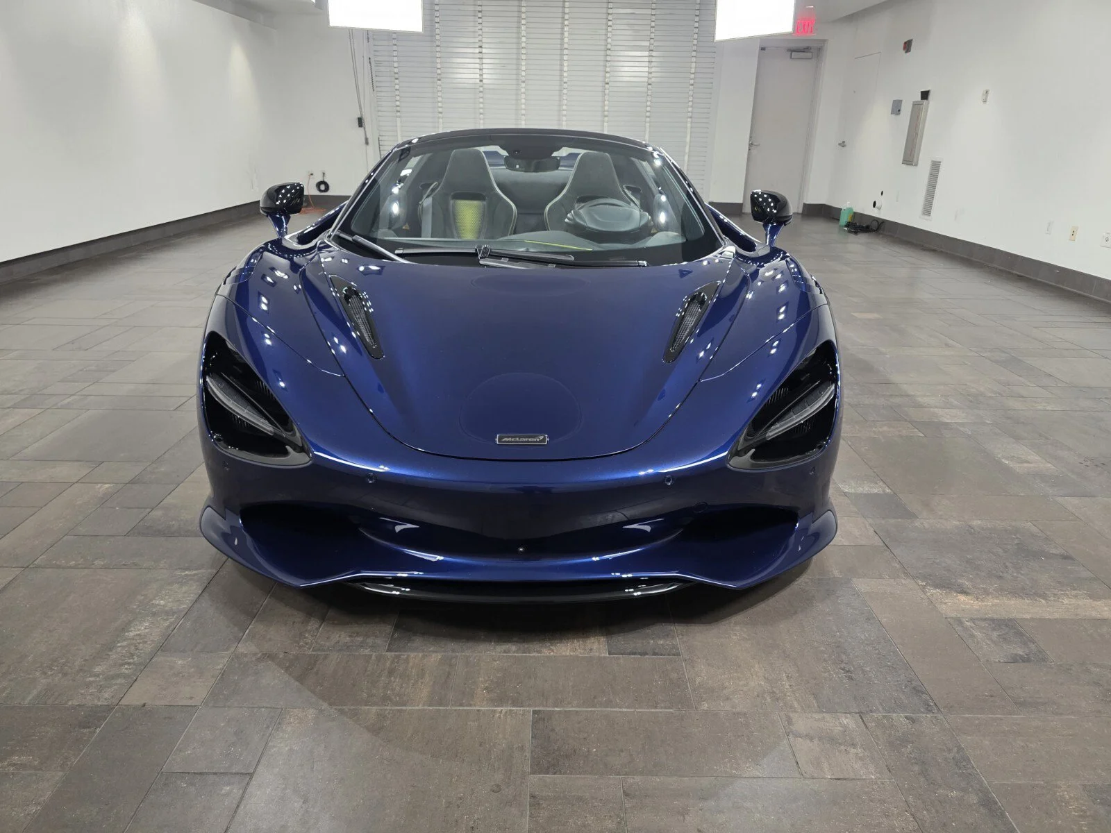 New 2027 Namaka Blue McLaren Spider image 2