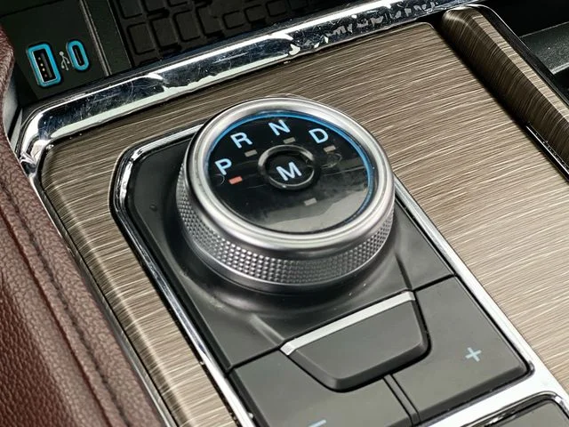 Used 2024 Silver Ford Limited image 27