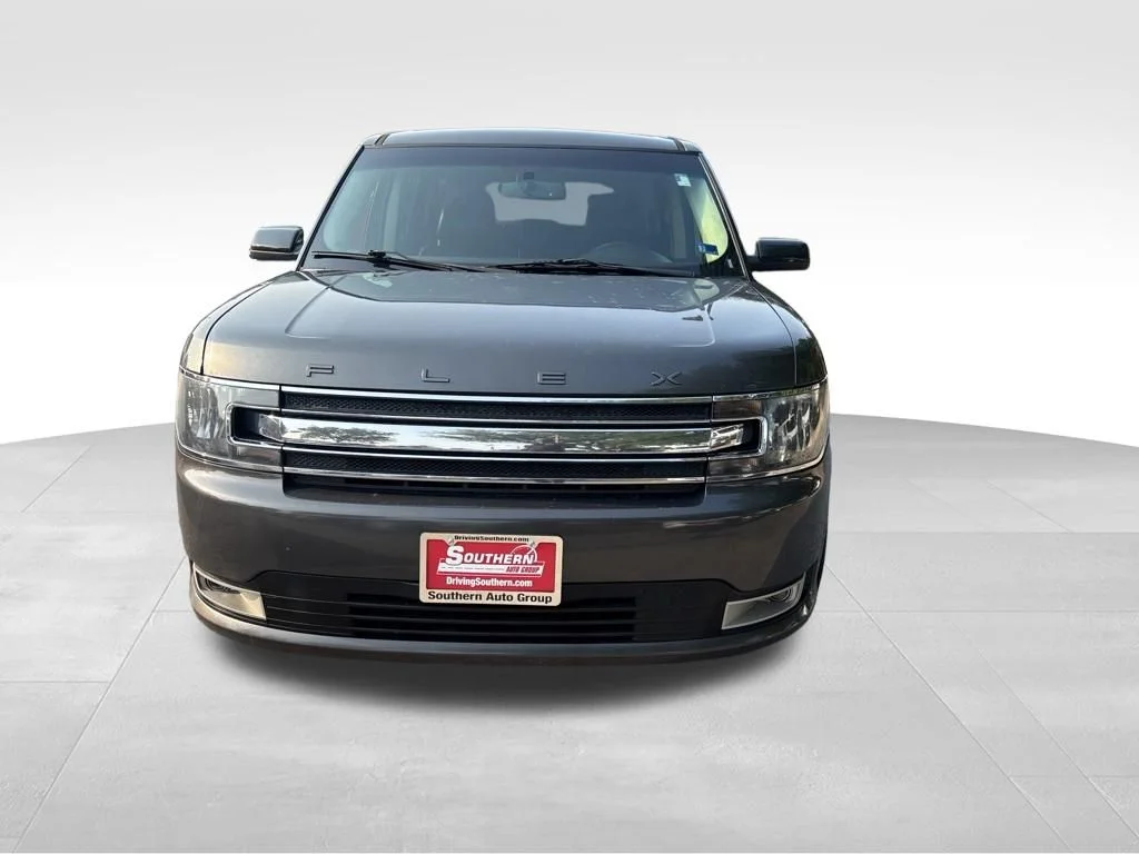 Used 2015 Black Ford SEL image 3