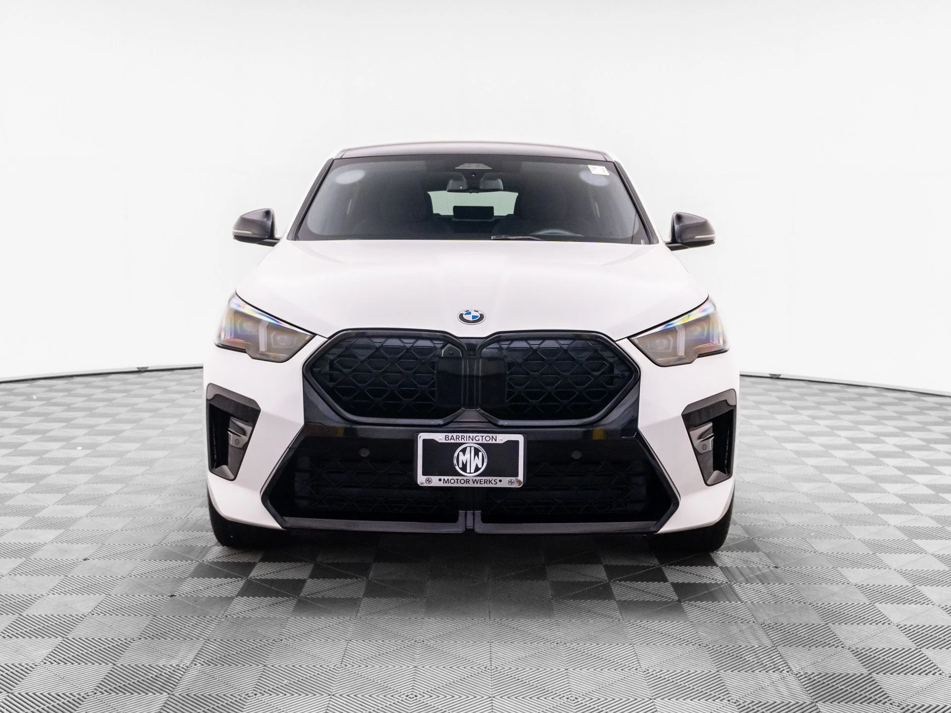Used 2026 White BMW xDrive28i image 9