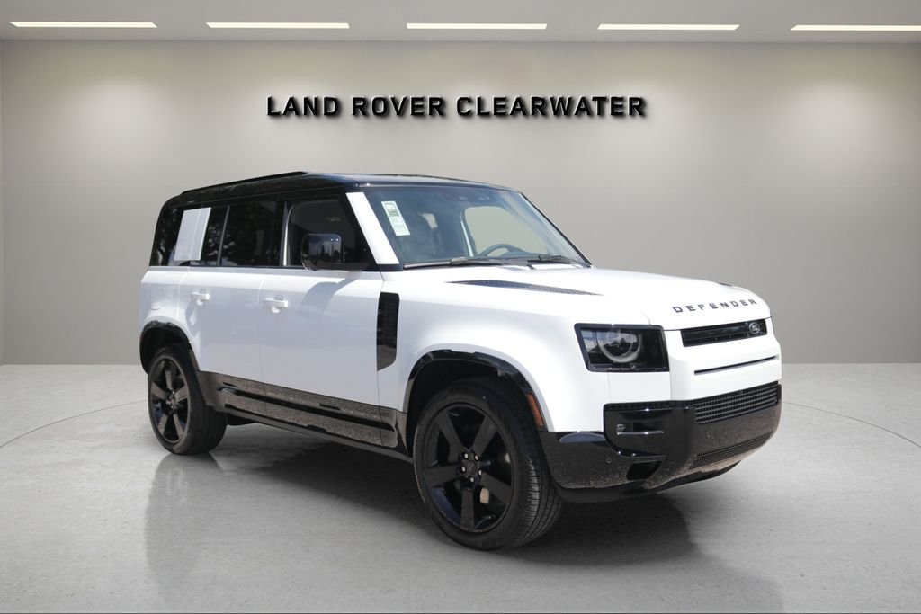 New 2026 Fuji White Land Rover X-Dynamic SE image 7