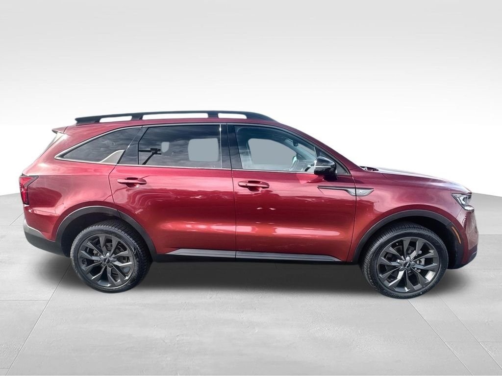 Used 2022 Red Kia X-Line EX image 9