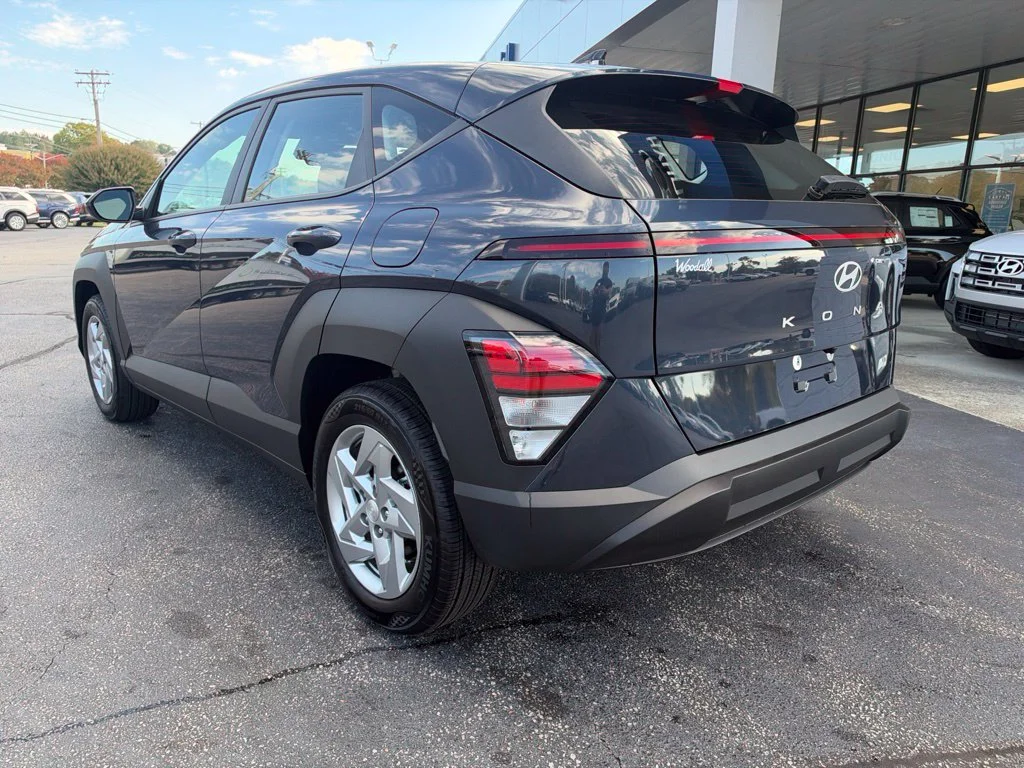 Used 2026 Denim Blue Hyundai SE image 7