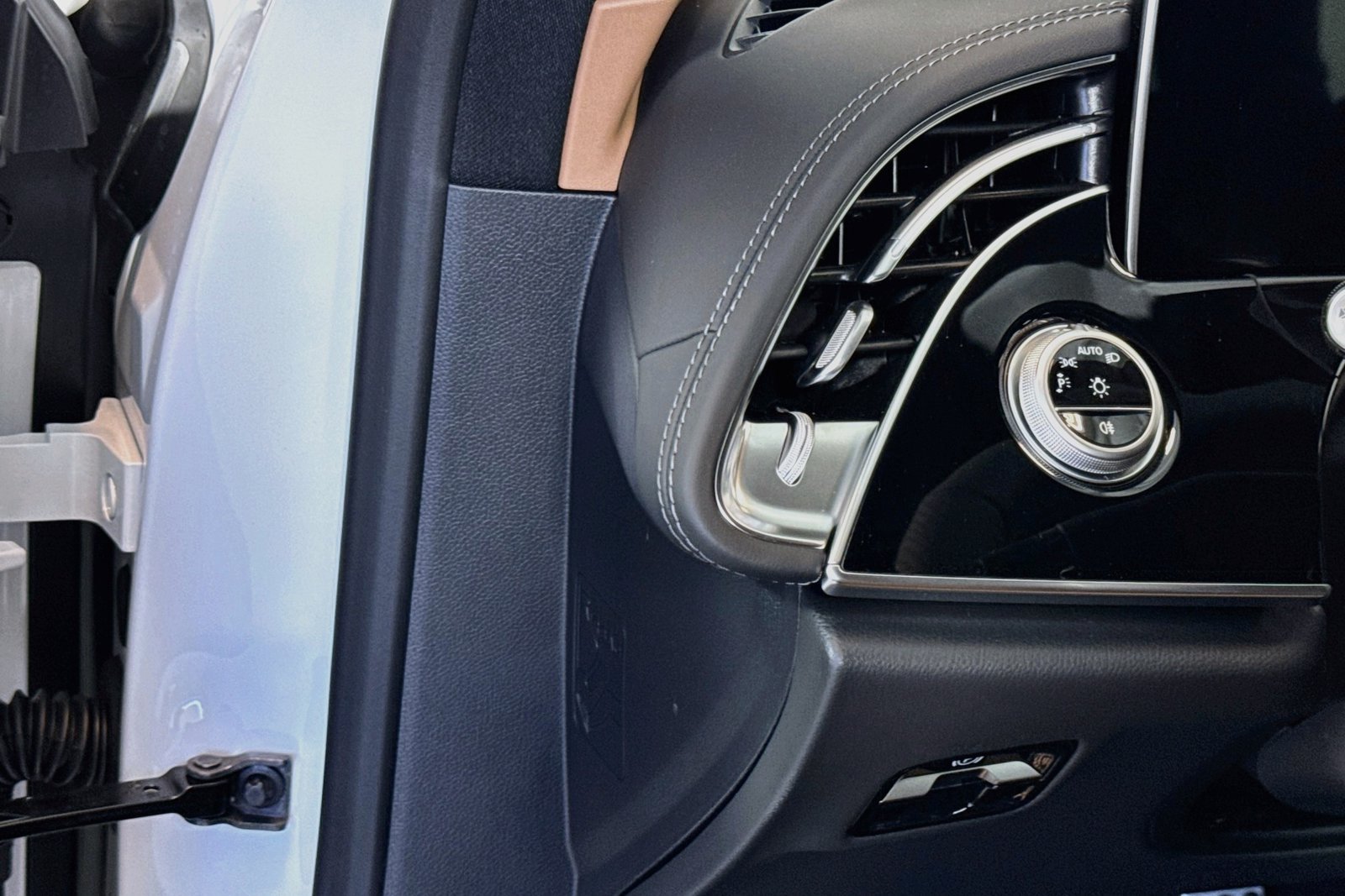 New 2026 Polar White Mercedes-Benz AMG® E 53 E image 10