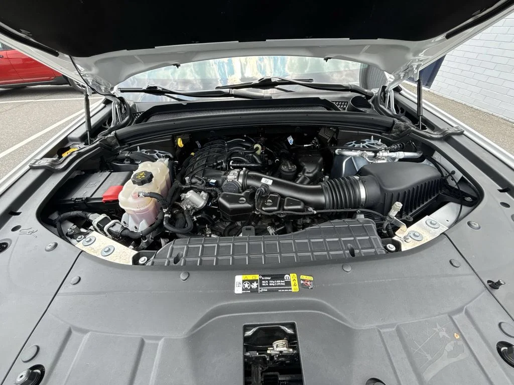 Used 2025 White Jeep Limited image 18
