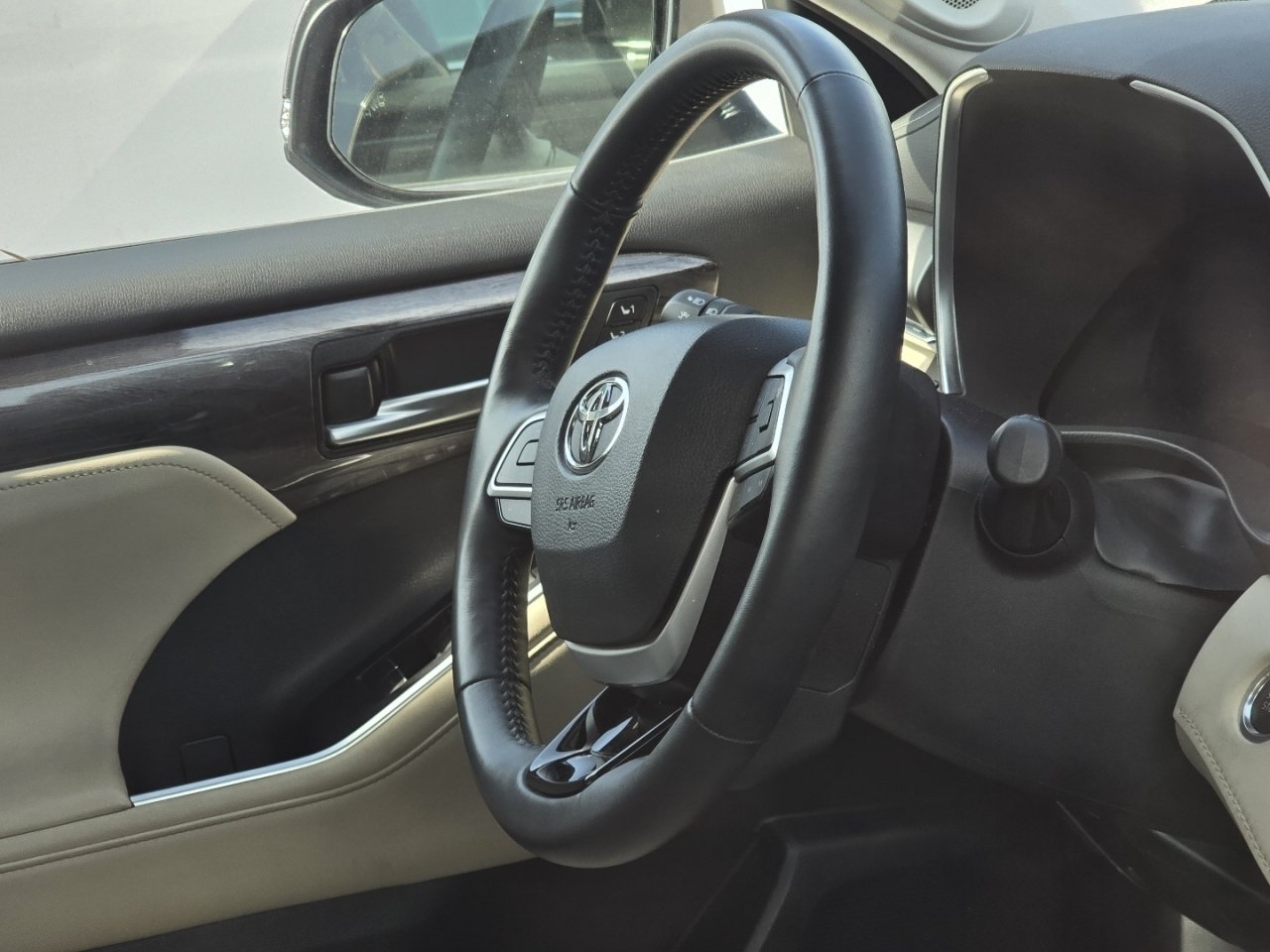 Certified Used 2024 Gray Toyota Limited image 16