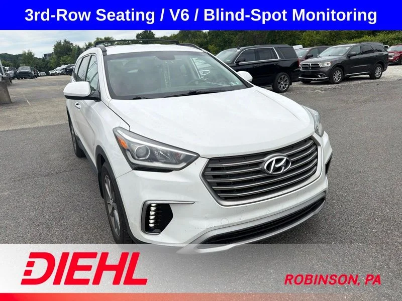 Used 2018 White Hyundai SE image 4