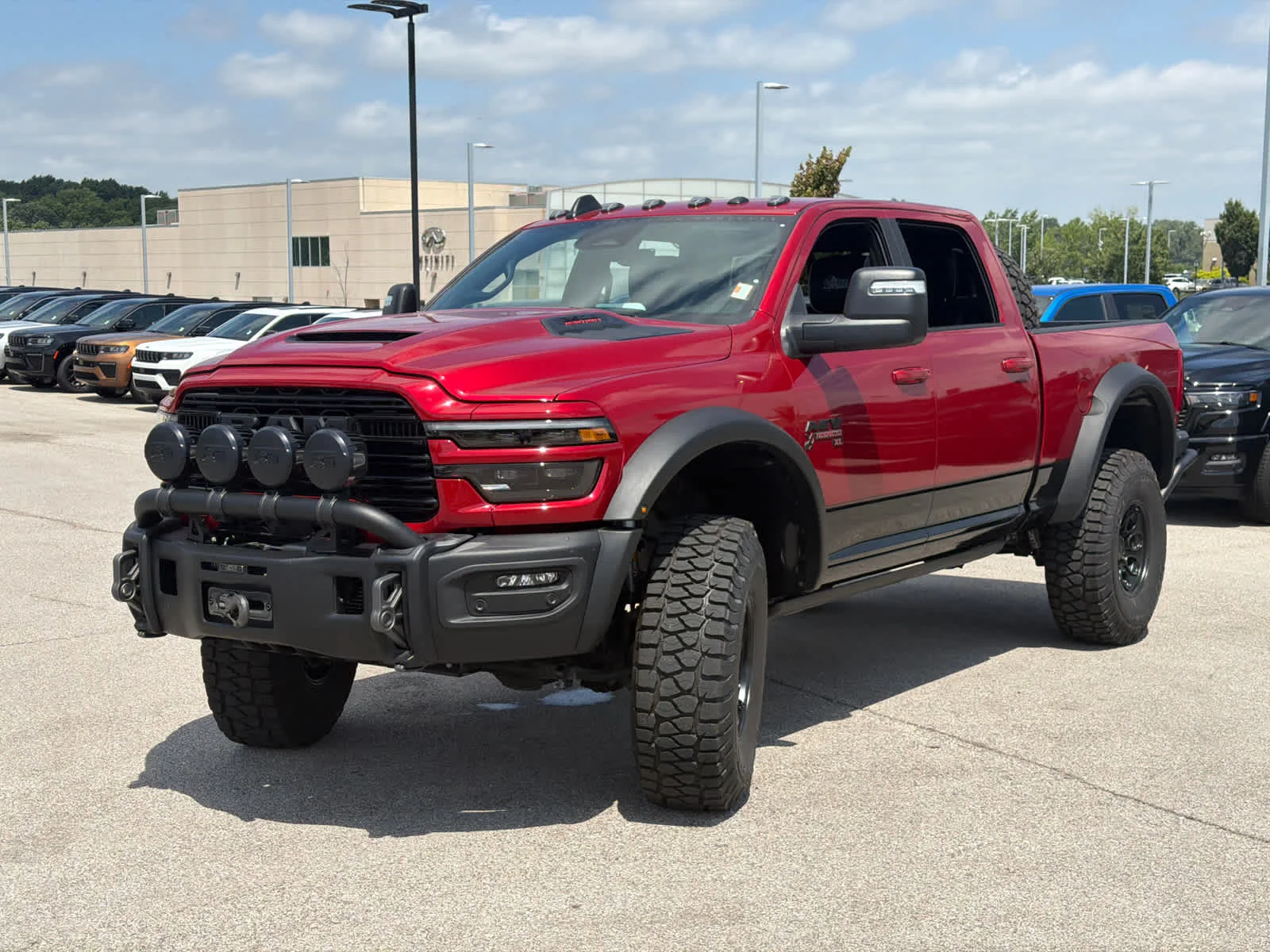 New 2026 Molten Red Pearl-Coat Exterior Paint RAM Laramie image 4
