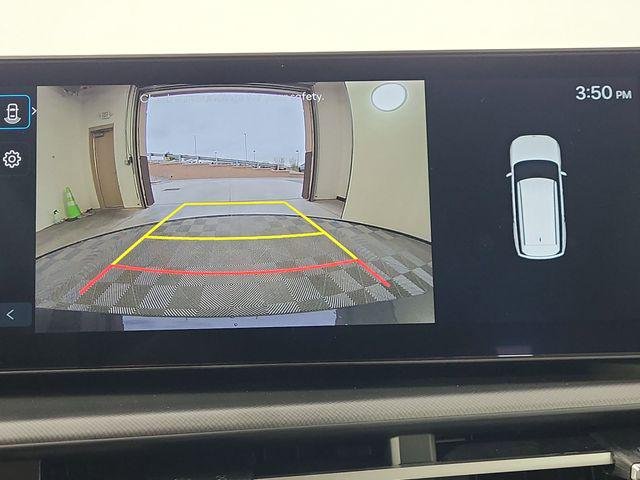 New 2026 White Hyundai SE image 20