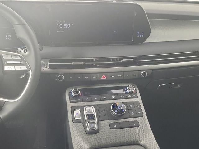 Certified Used 2025 Black Hyundai XRT image 18