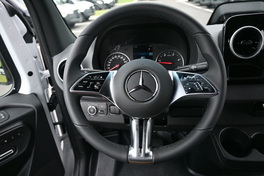 New 2026 Arctic White Mercedes-Benz Cargo 170 WB image 2