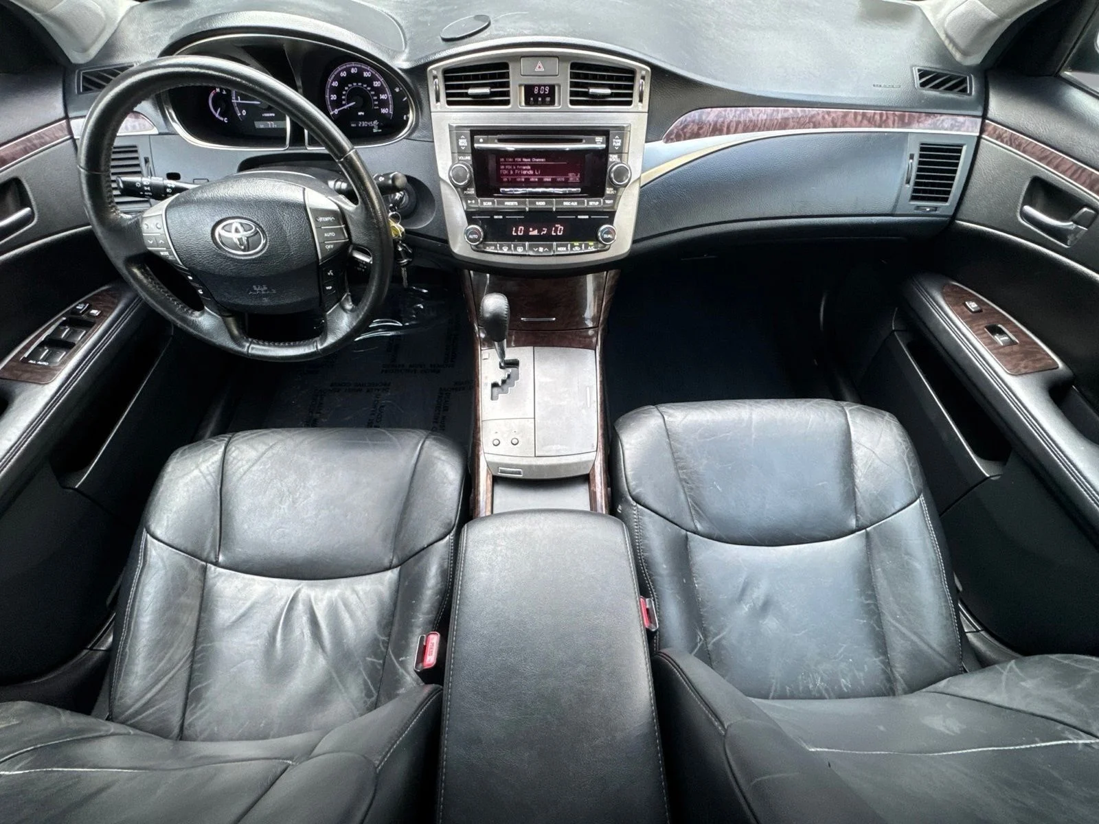 Used 2012 Silver Toyota Base image 3