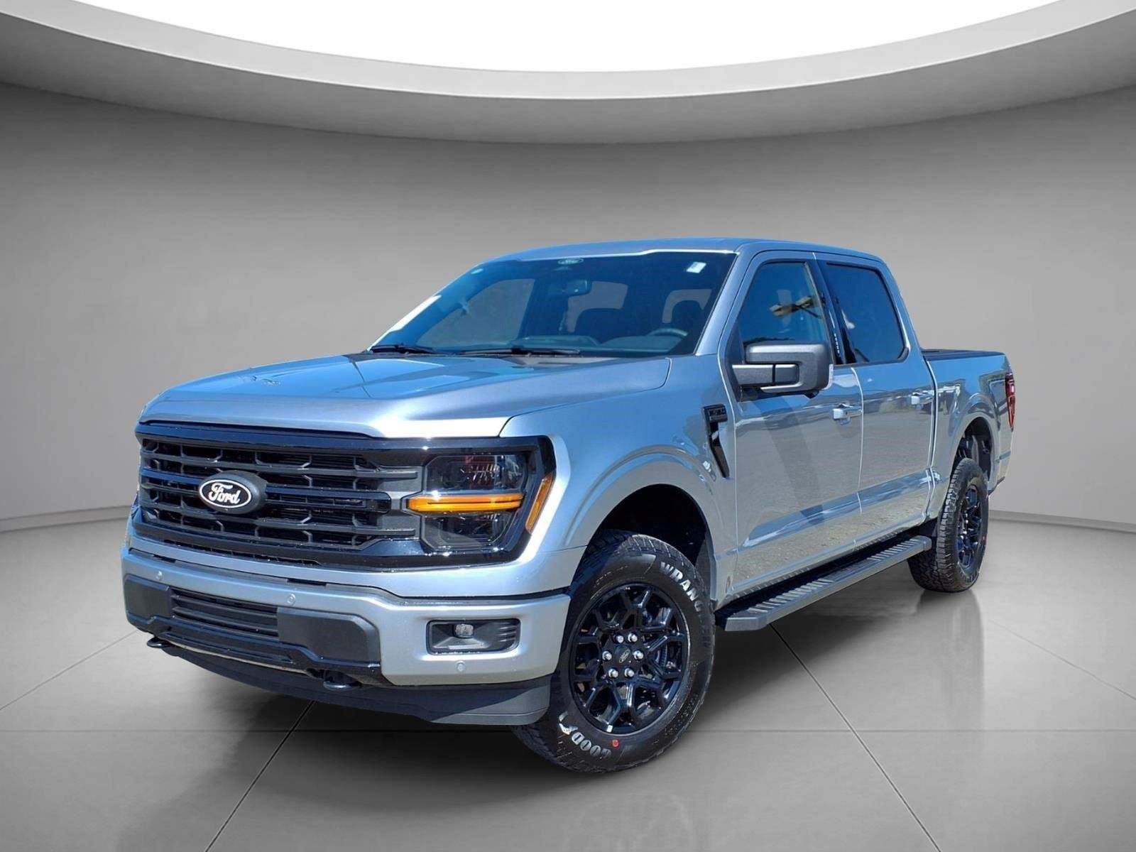 New 2026 Iconic Silver Metallic Ford XLT image 1