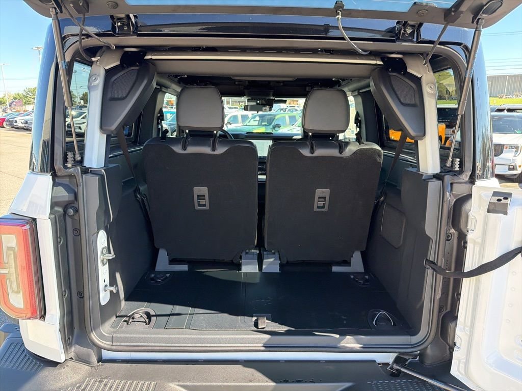 New 2026 Oxford White Ford Badlands® image 14