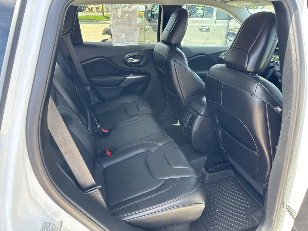 Used 2020 White Jeep Limited image 19