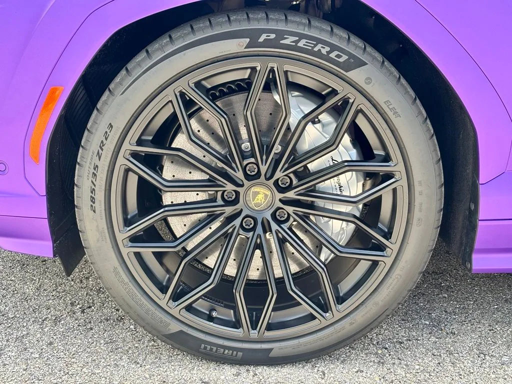New 2026 Viola Nebula Matt Lamborghini SE image 12