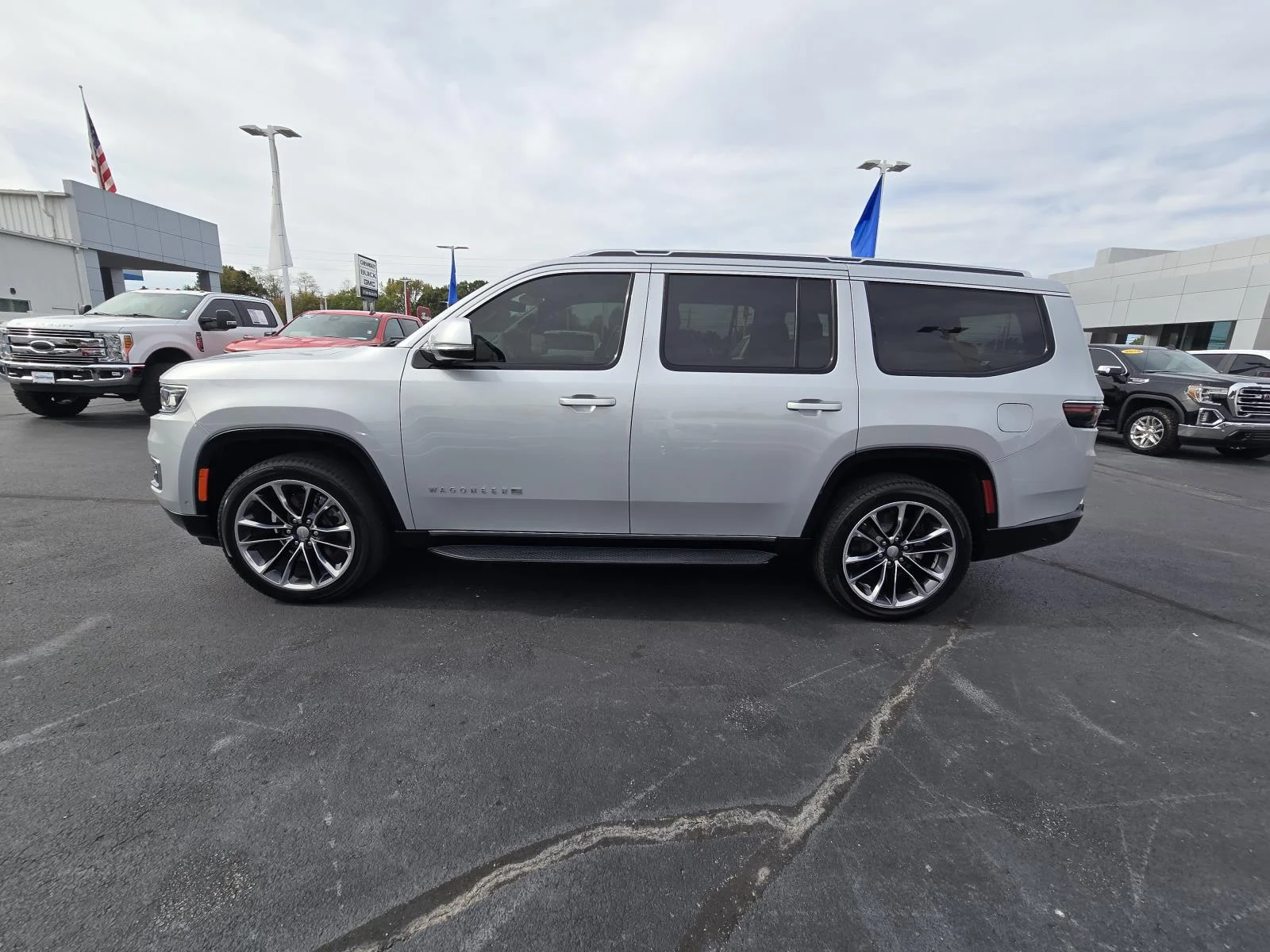 Used 2022 Silver Zynith Jeep Series II image 4