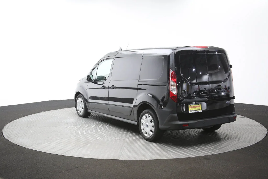 Used 2022 Black Ford XL image 61