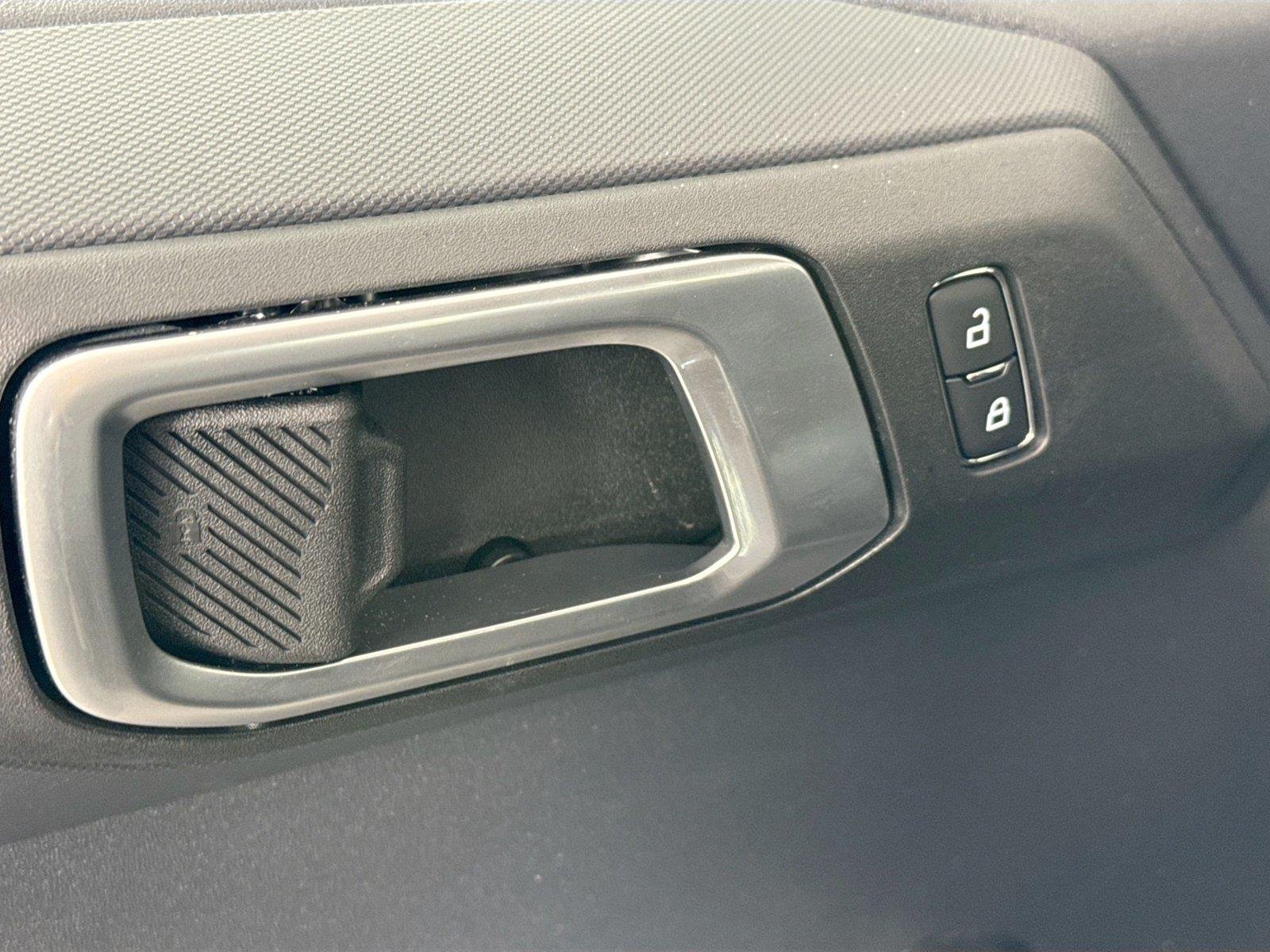 2025 Ford Bronco 4-Door Base - Photo 24