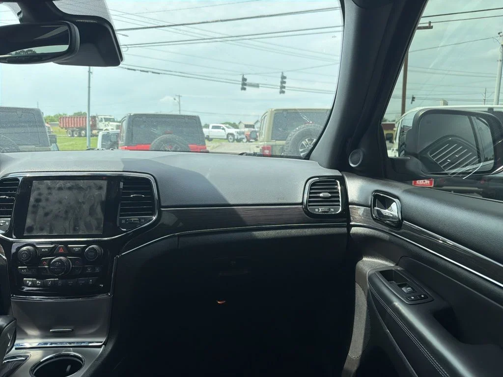 Used 2020 Black Jeep Overland image 22