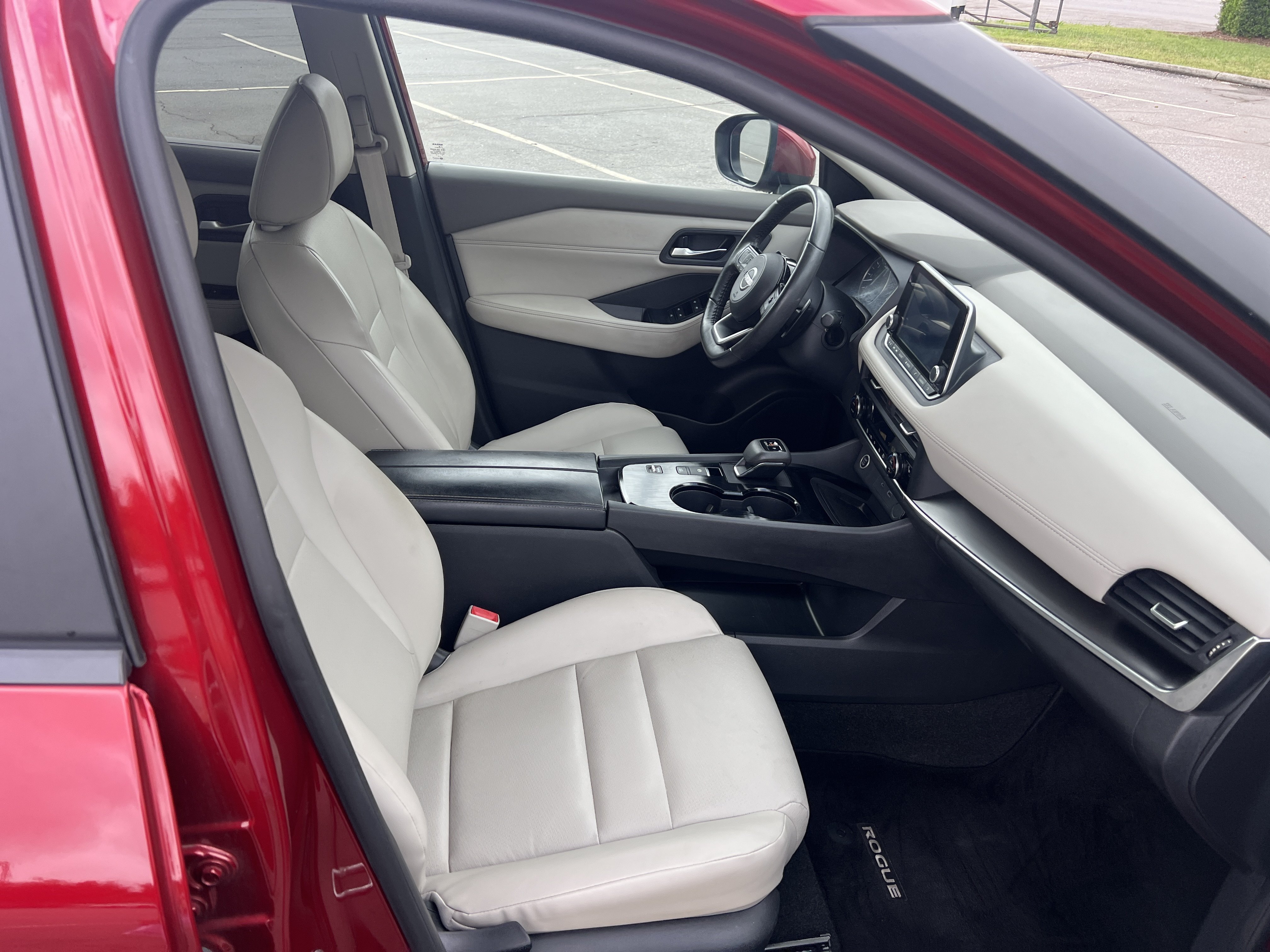 Certified Used 2023 Scarlet Ember Tintcoat Nissan SV image 17