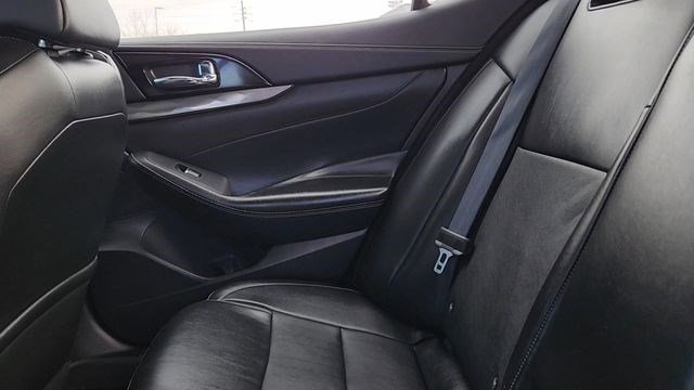 2023 Nissan Maxima SV - Photo 16