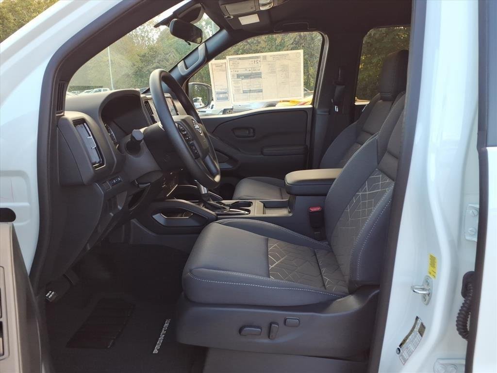 2026 Nissan Frontier SV - Photo 13