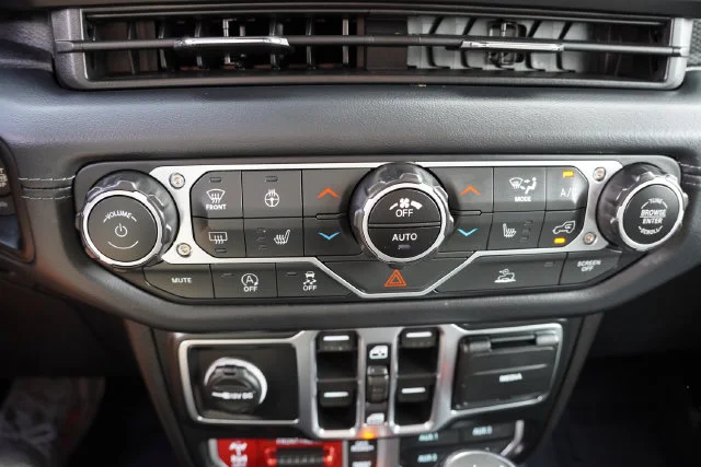 Certified Used 2025 Blue Jeep Rubicon image 25