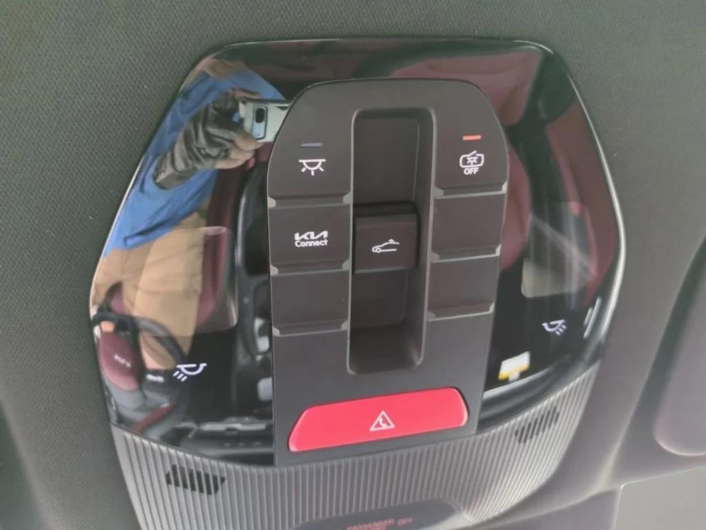 New 2026 Interstellar Gray Kia GT-Line Turbo image 19