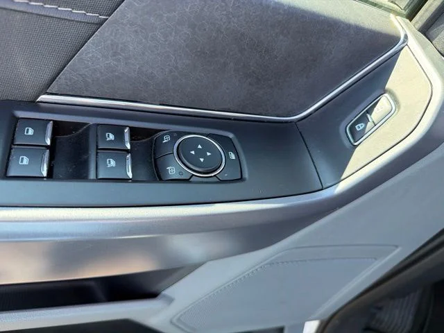 Used 2025 White Ford XLT image 19