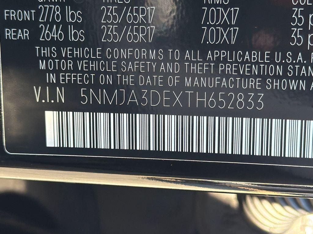 New 2026 Black Hyundai SE FWD image 31