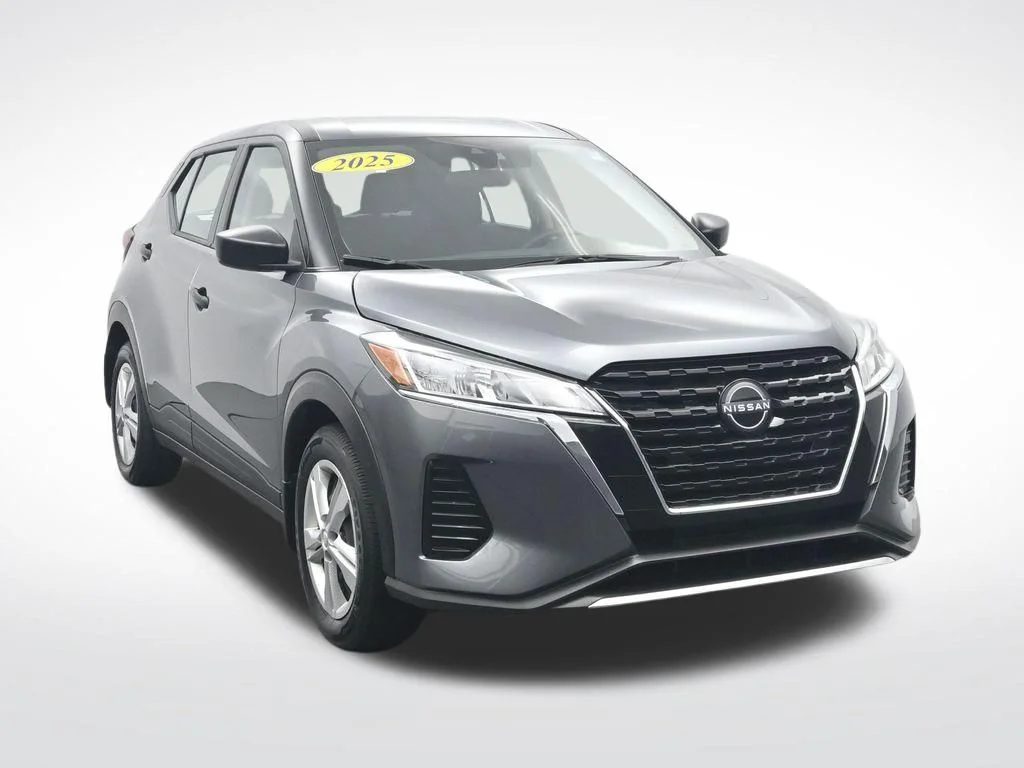 Certified Used 2025 Gun Metallic Nissan S image 3