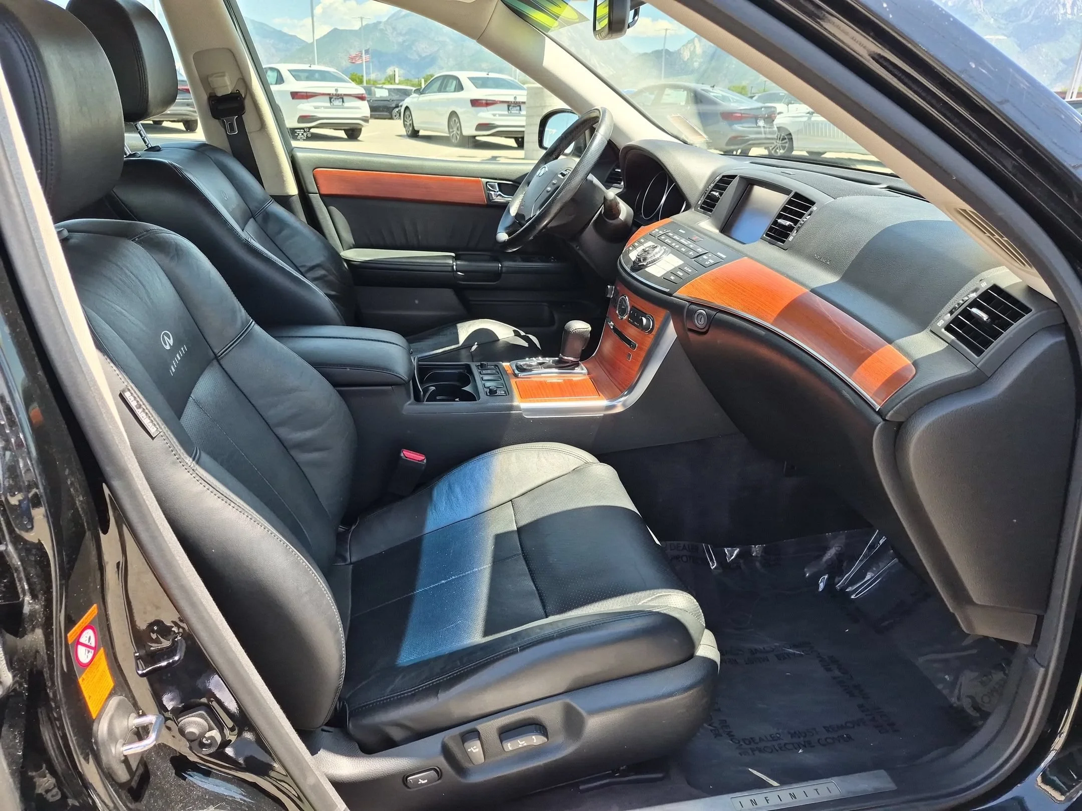 Used 2007 Black Obsidian INFINITI x image 32