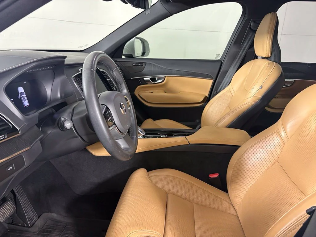 Used 2024 White Volvo Ultimate image 22