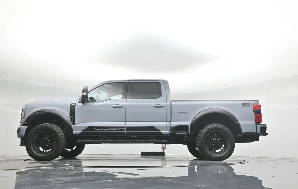 New 2026 Glacier Gray Metallic Tri-Coat Ford Lariat image 56