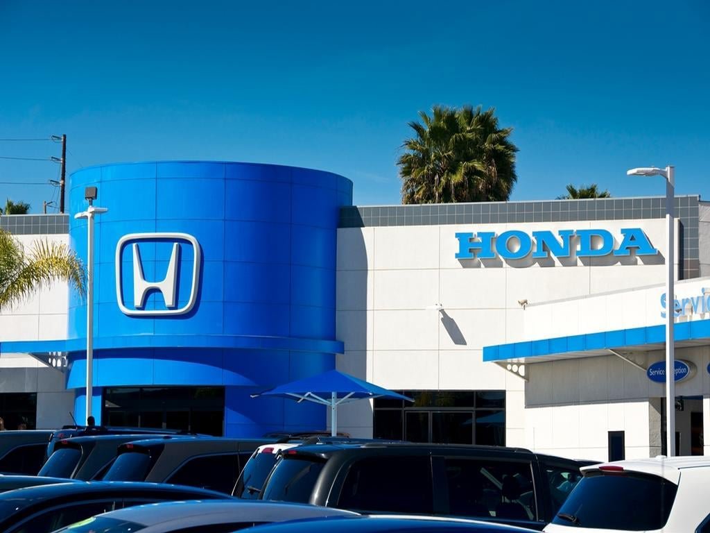 Certified Used 2024 Meteorite Gray Metallic Honda LX image 29