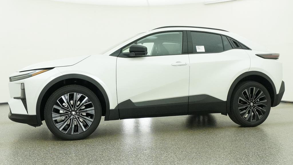 New 2026 Wind Chill Pearl Toyota XSE image 4