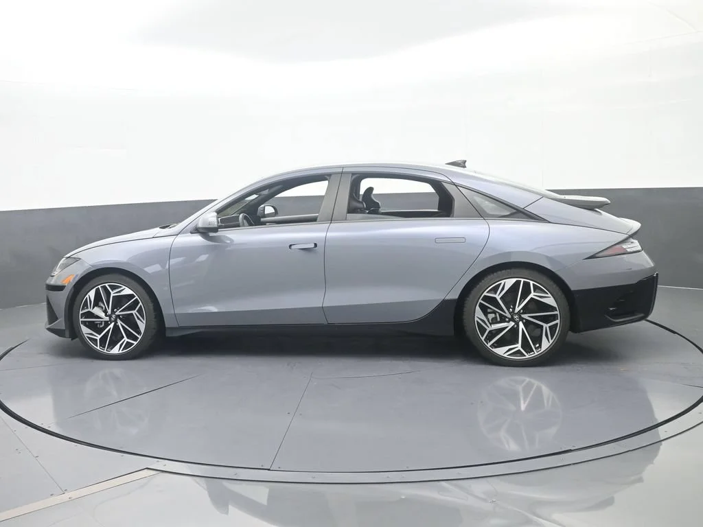Used 2025 Hyundai IONIQ 6 SEL with VIN KMHM34AA8SA082592 for sale in Miami Lakes, FL