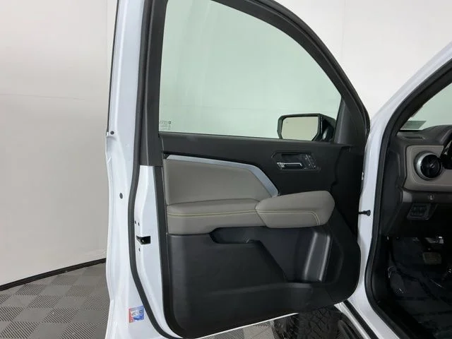 Used 2026 White Chevrolet ZR2 image 13