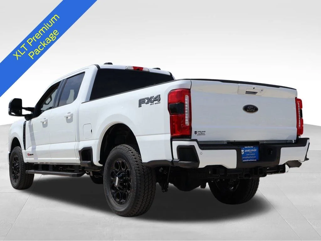 2026 Ford F-250 Super Duty XLT - Photo 3